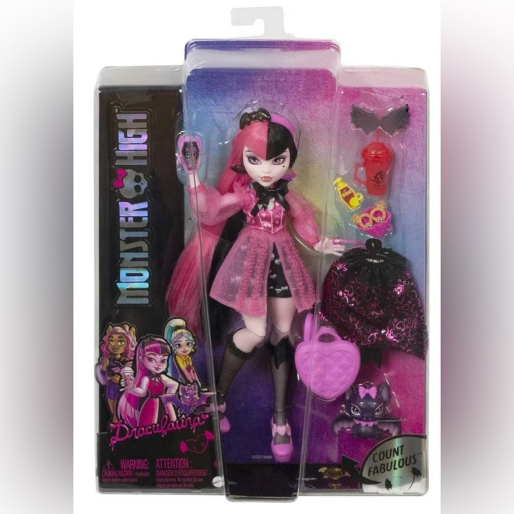 Monster High Draculaura Fashion
Doll with Pink & Black Hair
